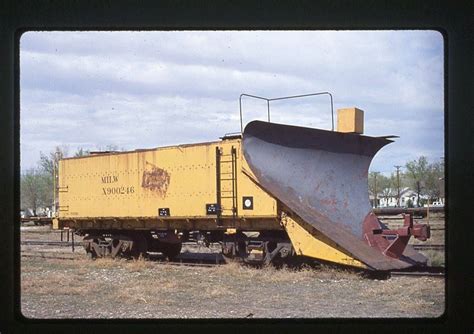 Snow plow in Montana | Railroad photos, Railroad photography, Milwaukee ...