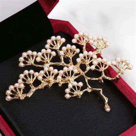 Luxury Retro Design Simulation Pearl Brooch Women S Dress Loose