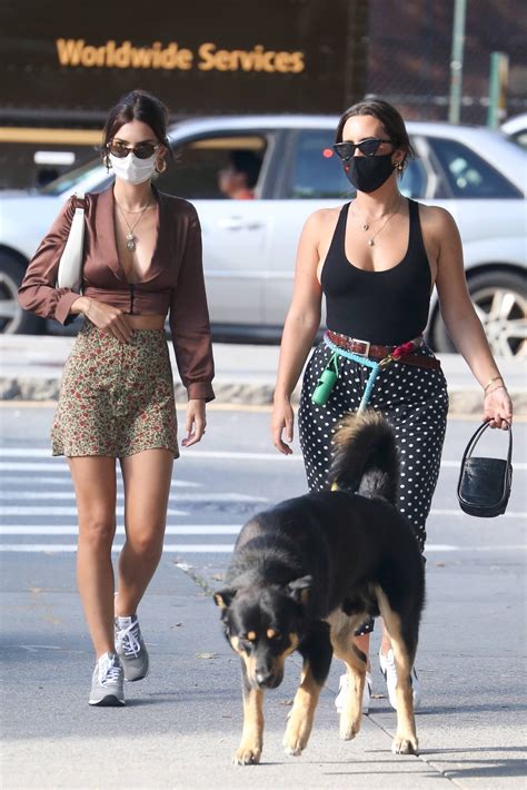 Emily Ratajkowski Sexy Cleavage Hot Celebs Home