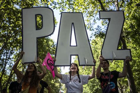 Así ha recorrido el centro de Madrid la manifestación contra la OTAN y