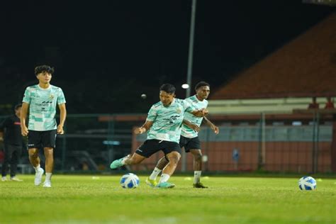 Tiba Di Surabaya Timnas U 19 Indonesia Langsung Gelar Latihan Perdana