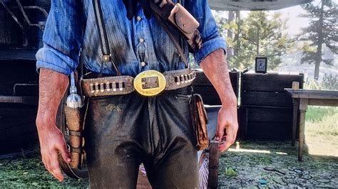 What Is Going On With Arthurs Belt Rreddeadredemption