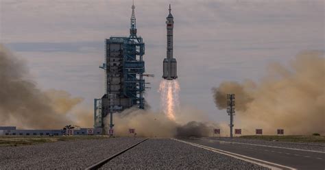 Restos De Nave Espacial China Caerán Sin Control Sobre La Tierra Adn Cuba