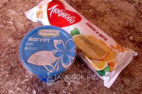 Торт без выпечки из печенья с йогуртом — рецепт с фото пошагово