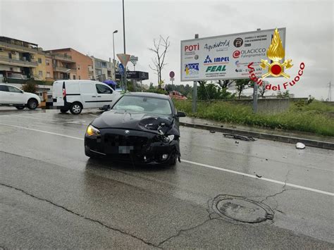 Matera Incidente Stradale Due Feriti Lievi Basilicata