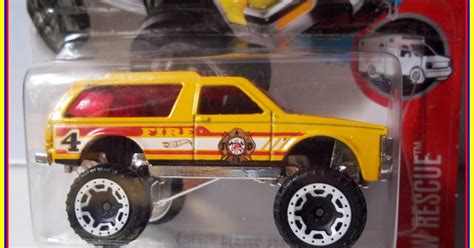 HK MIGUELITO Plastimodelismo Y Coleccionables LOS POCOS Hot Wheels CON APERTURA DE PUERTAS