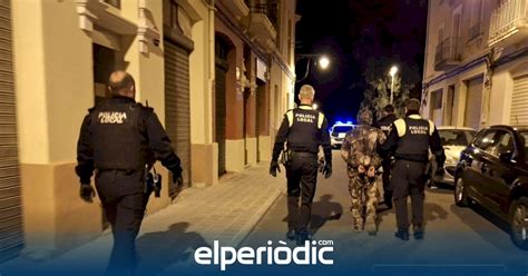 Sucesos Alcoi Alarma En Un Centro Comercial De Alcoi Un Hombre