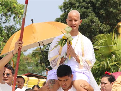 นิรา พาปัง พาดูเลขมงคลงานบวชนาคเอก โอม เกียรติภาพ วัดศรีสมบูรณ์รัตนาราม เดลินิวส์