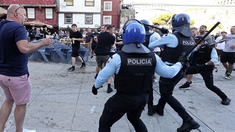 Peleas Callejeras Cruces Con La Policía Y Multitudes Sin Tapabocas Así Se Vivió La Previa De