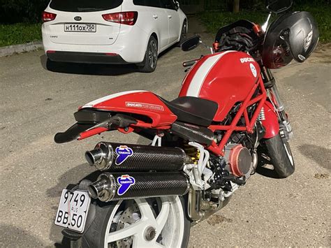 Купить б у Ducati Monster S R инжектор в Москве красный naked bike