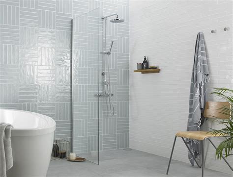 Shower Panels vs Tiles: Which is Right for Your Bathroom? | Homebuilding