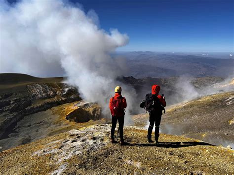 Escursione Crateri Sommitali Etna X Bus Piano Provenzana