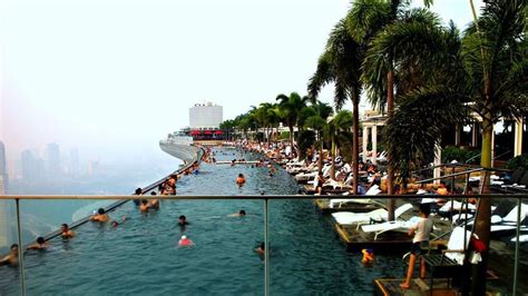 World S Highest Swimming Pool On The 57th Floor Marina Bay Sands