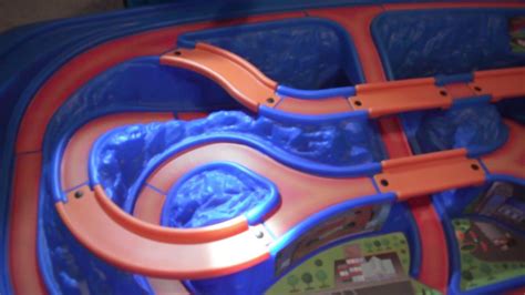 Hot Wheels City Car And Track Play Table Stage 2 Toy Youtube