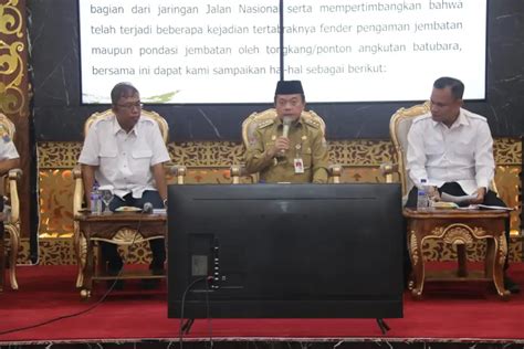 Angkutan Batu Bara Jalur Sungai Batanghari Dihentikan Setelah Insiden