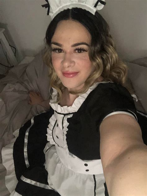 Your Favourite Sissy Maid😇 Scrolller