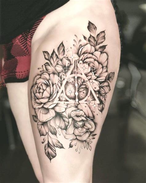 Elegant Unique Flower Thigh Tattoos Design For Women Design