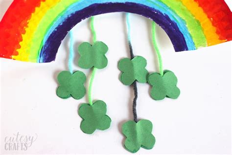 Paper Plate Rainbow St Patricks Day Craft And A Giveaway Cutesy Crafts