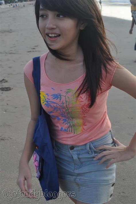 Foto Wow Nabilah Jkt48 Di Pantai