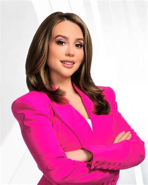 This article provides a verified look at the dee dee gatton age