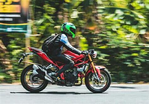 Cbr Rr Versi Naked Rider Ndeso Dot