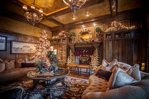 A Look At 12 Rooms Beautifully Decorated For Christmas Homes Of The