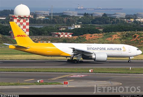 V Dha Boeing F Singapore Airlines Cargo Fish Jetphotos