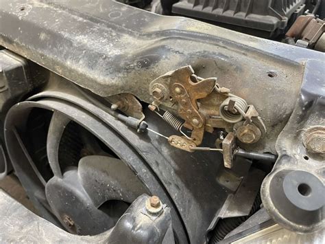 Трос капота - Peugeot 406 2.0 (XU10J4R) RFV - Пежо-Клуб Беларусь