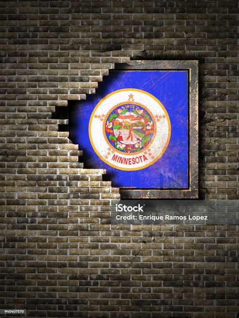 Old Minnesota Flag In Brick Wall Stock Photo - Download Image Now ...