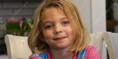 Filmy podobne do Go-hyang-i: Jook-eum-eul bo-neun doo gae-eui noon ... 