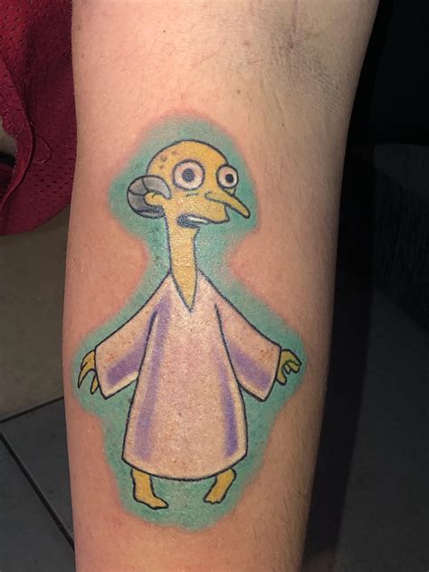 Just got my first tattoo, what do you all thinks : r/tattoo