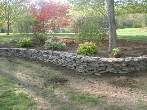 How To Make A Raised Bed Retaining Wall