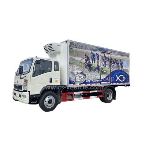 HOWO 6 Wheels Freezer Cooling Truck Refrigerator Wagon Refrigerated to ...