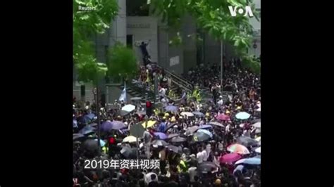 香港民主活动人士周庭说她因追求自由而流亡加拿大