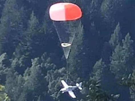 California family survives crash after deploying plane parachute