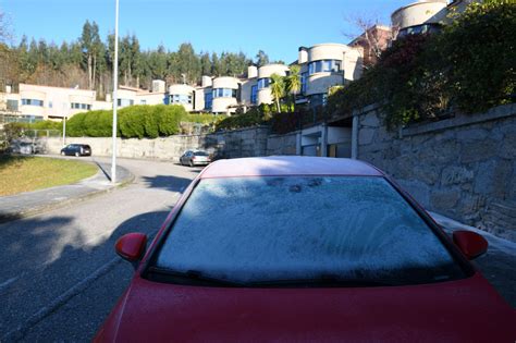 El Tiempo En Galicia Temperaturas Bajo Cero Hielan La Comarca De