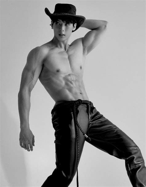 Hot Korean Guys Hot Asian Men Korean Men Male Pose Reference