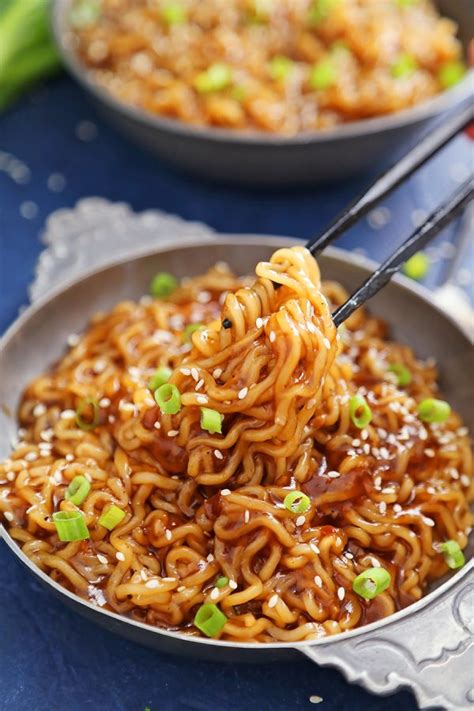 10 Minute Saucy Ramen Noodles The Comfort Of Cooking