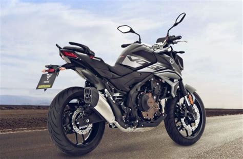 Voge R La Mejor Naked Media Del A O Motodinamia