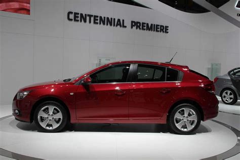 New Cruze Hatchback Backing Chevy’s European Assault | TheDetroitBureau.com