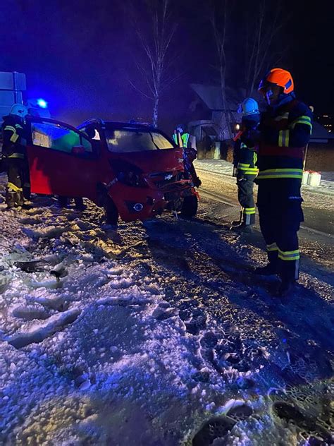 Verkehrsunfall In Vorderanger Bezirk Rohrbach