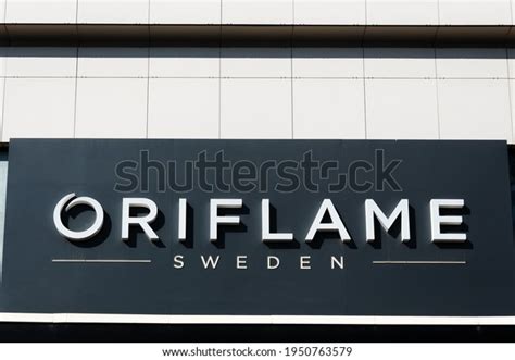 61 Oriflame Logo Images Stock Photos And Vectors Shutterstock