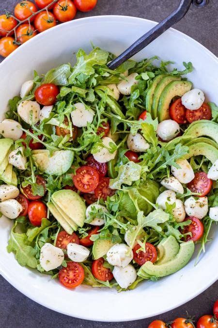 Tomato Mozzarella Salad With Lettuce Momsdish Caprese Salad Salad