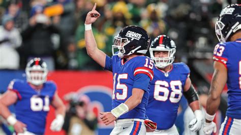 Undrafted Rookie Qb Tommy Devito Leads Giants To Third Win In A Row