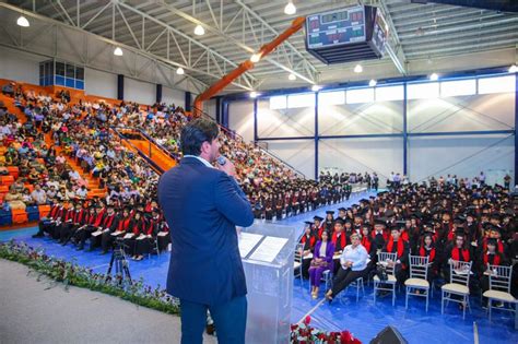 Atestig Alcalde Carlos Pe A Ortiz Graduaci N Del Cetis