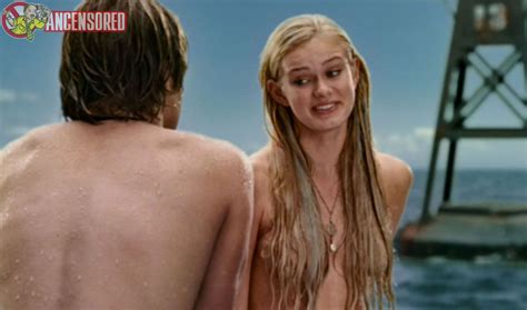 Sara Paxton Nude Saddle Girls Sexiezpicz Web Porn