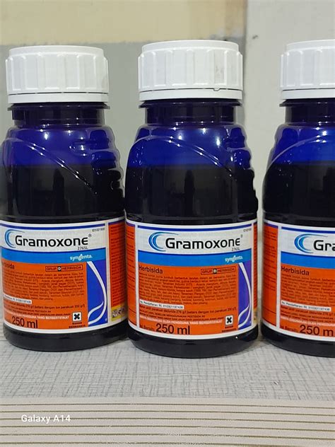 GRAMOXONE 276 SL HERBISIDA UNTUK PADI DAN JAGUNG KEMASAN 250 ML