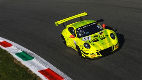 Difficult Start To The Season For The Porsche 911 Gt3 R At Monza