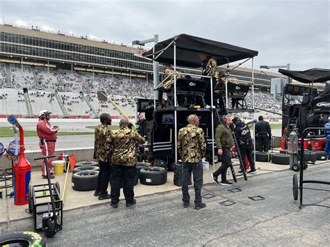 R NASCAR On Reddit On Twitter The SSGLR0708 Pit Box Of