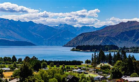 Lake Wanaka And The Southern Alps Landscape In Wanaka Otago South